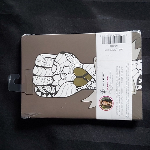 Set of Two Notebooks - Picture 3 of 4